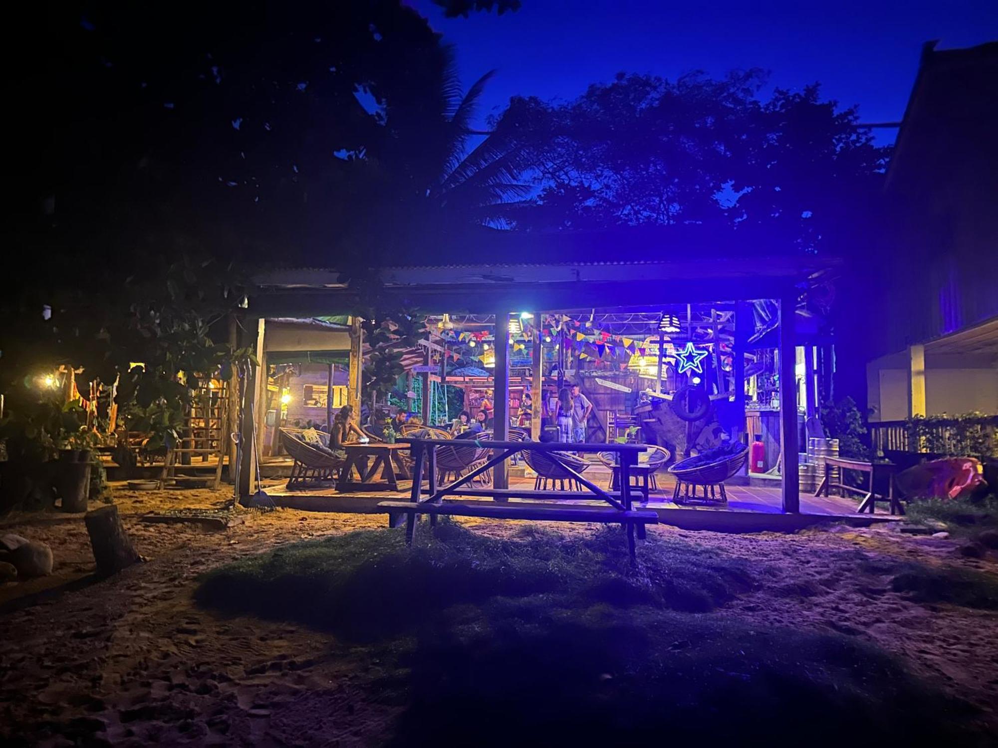 Beach House Cambodia Đảo Koh Rong Samloem Ngoại thất bức ảnh